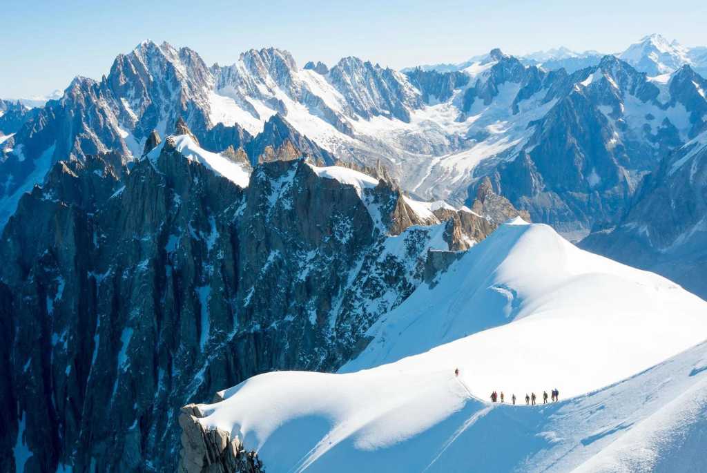 LEELA EXCLUSIVE ROUTE FRANCE - ITALY 
